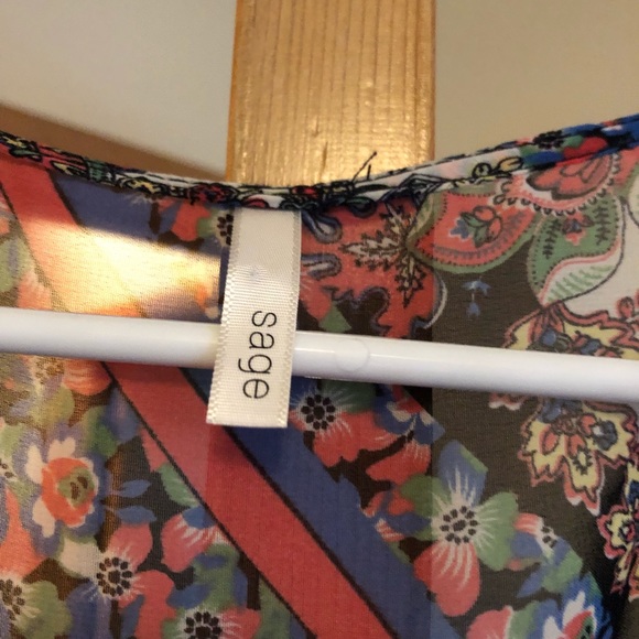 Sage Patterned romper - Picture 4 of 4